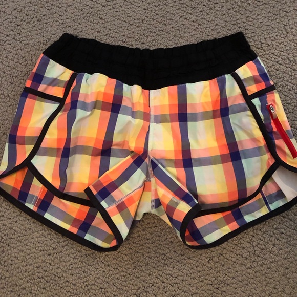 VGUC Lululemon Seawheeze limited edition tracker shorts - Picture 3 of 5